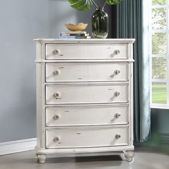 Jaqueline Chest