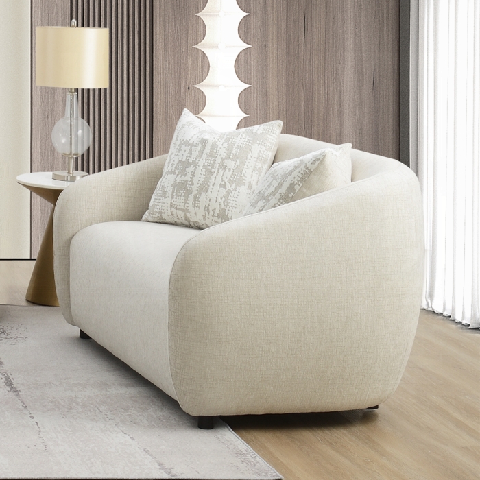 Etienne Loveseat w/2 Pillows
