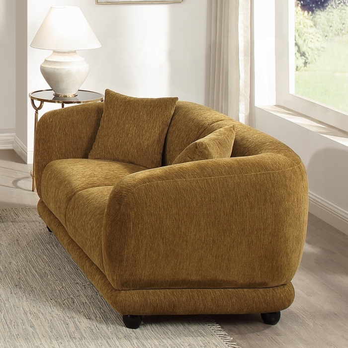 Lennox Loveseat w/2 Pillows